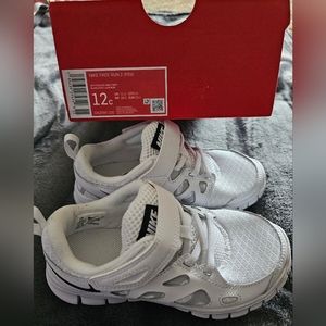 Boys Nike Free Run 2 (PSV) - Size 12